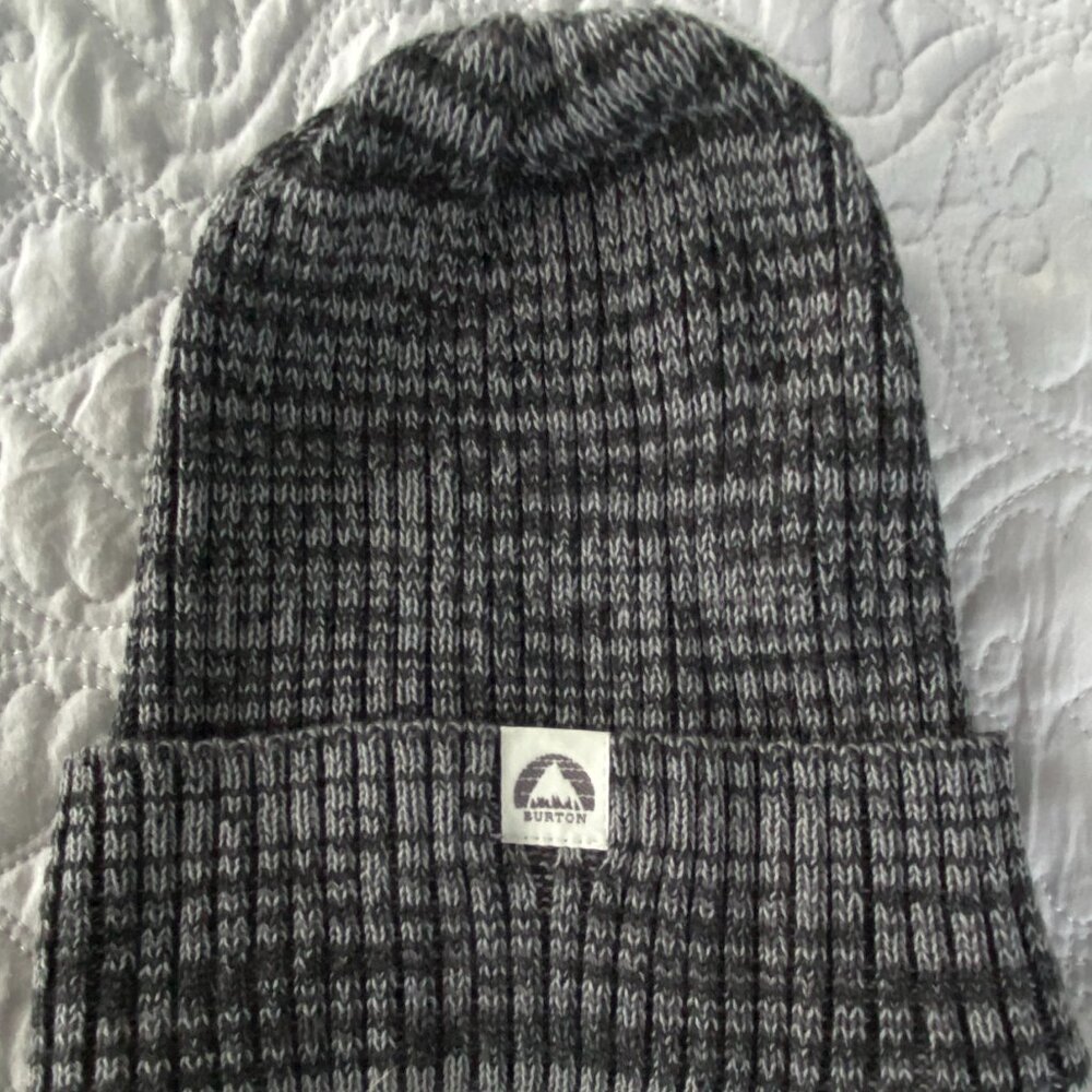 NWOT Burton Women's Beanie